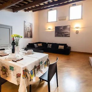 https://suite-experience-rome.it-romehotels.com